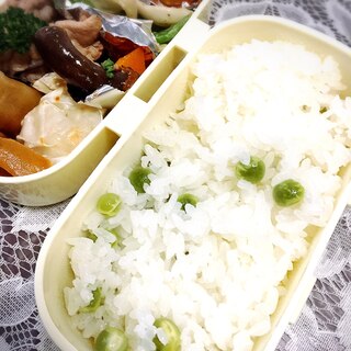 お弁当に豆ごはん